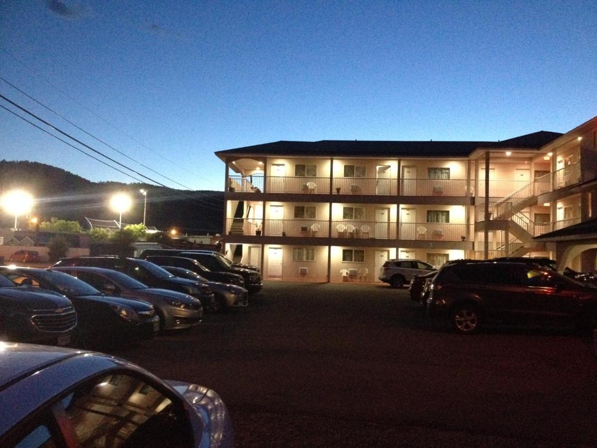Motel 99 Гранд Форкс Екстериор снимка