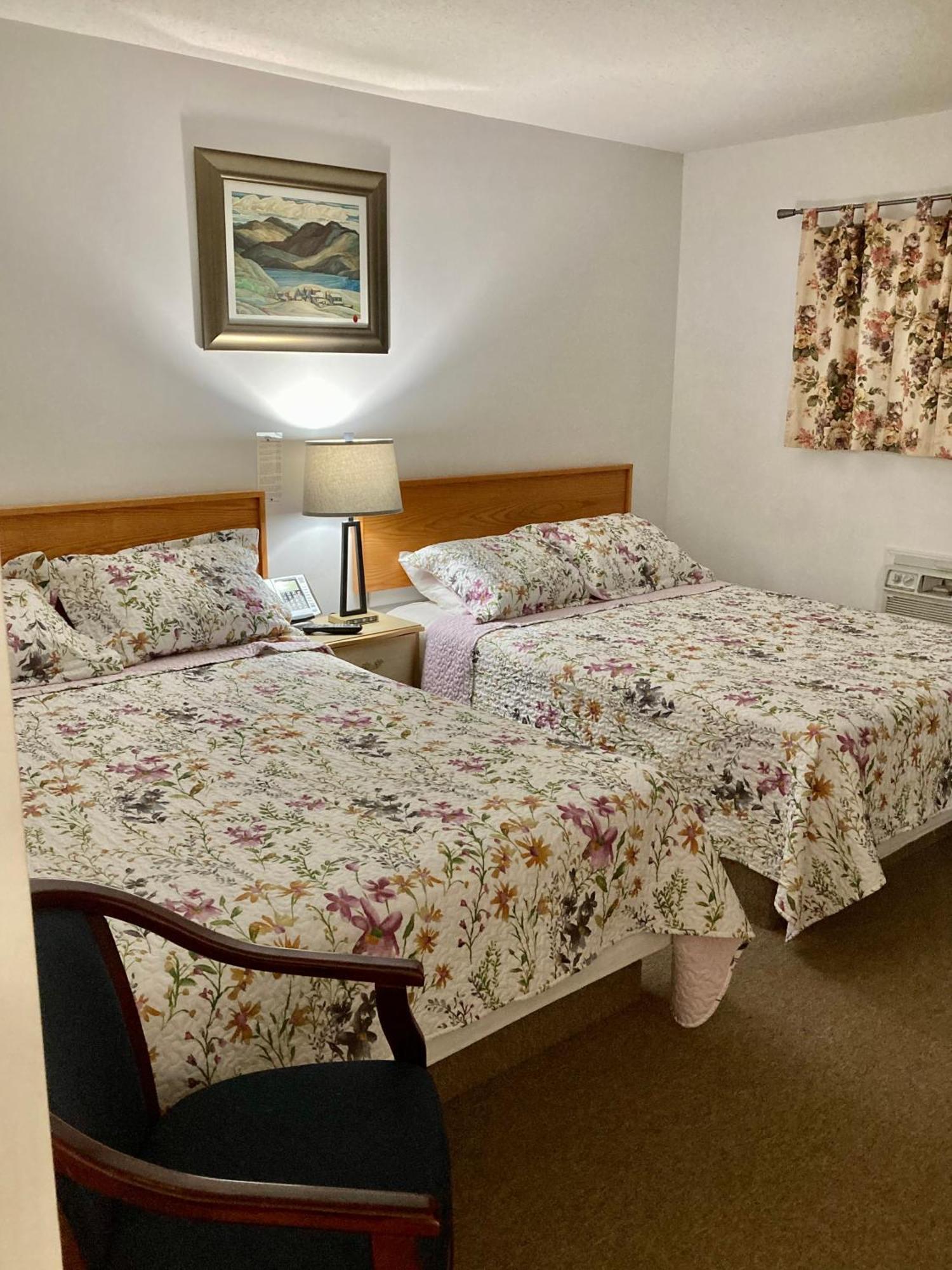 Motel 99 Гранд Форкс Екстериор снимка
