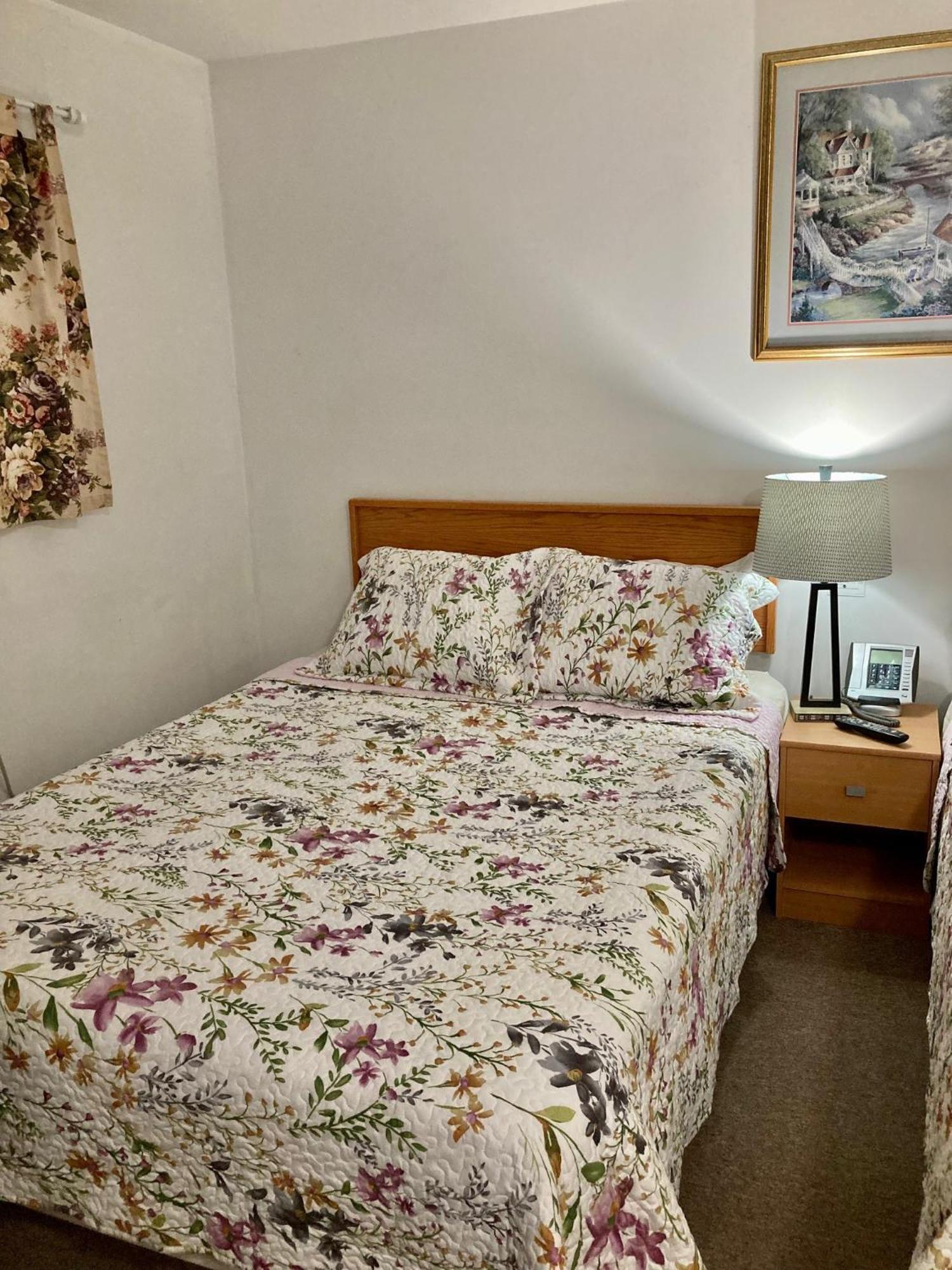 Motel 99 Гранд Форкс Екстериор снимка