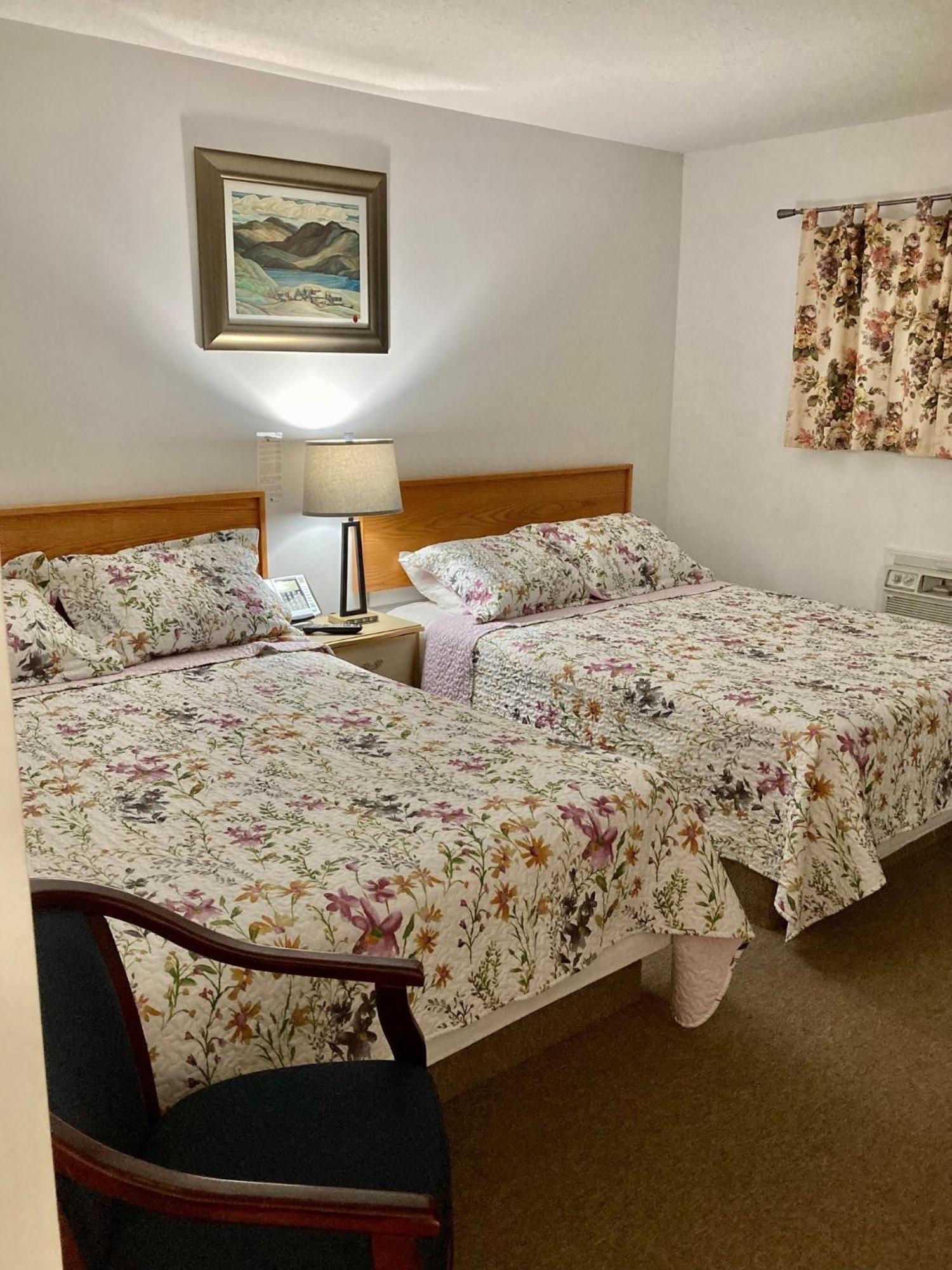 Motel 99 Гранд Форкс Екстериор снимка