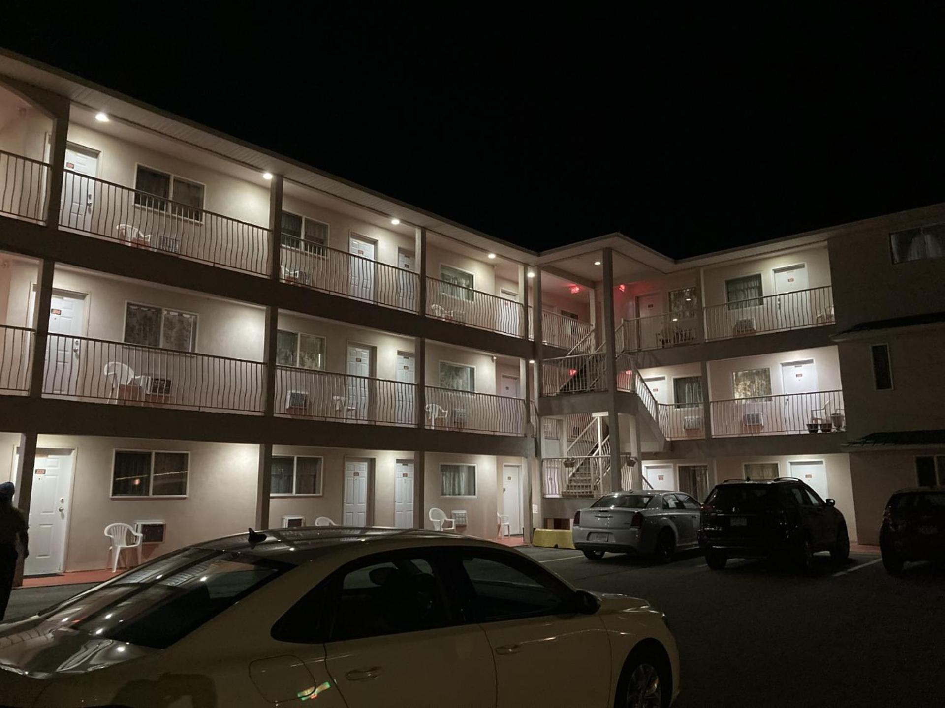 Motel 99 Гранд Форкс Екстериор снимка